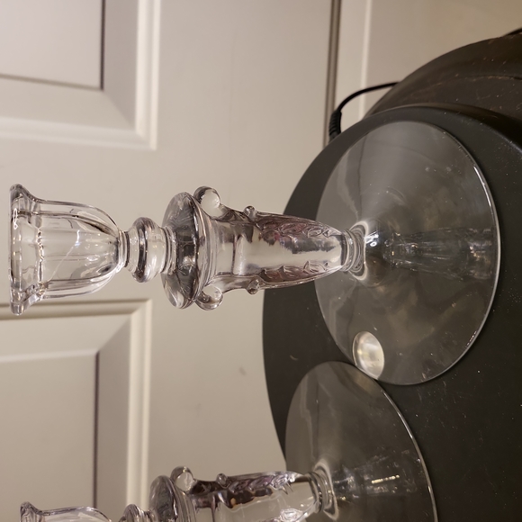 Heisey Glass Pair of Single Candle Holders 6 3/8" - Picture 3 of 8